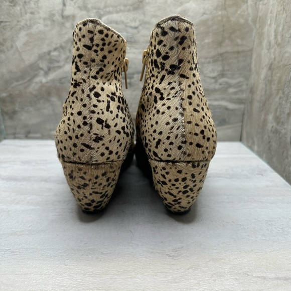 Matisse Ladies “Teddy” Cow Hide Leopard Print Ankle Boot, Zipper/Wedge Heel Sz 6 - Picture 7 of 16